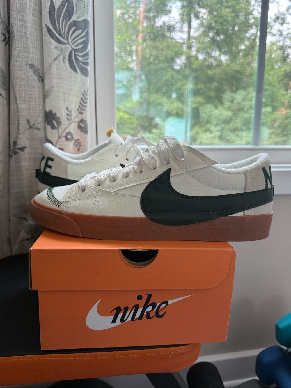 Nike Blazer Low 77’ Jumbo WNTR